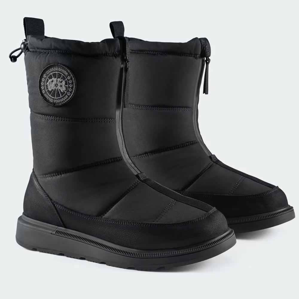 Canada Goose cypress fold down puffer boot ladies size 10 61-black